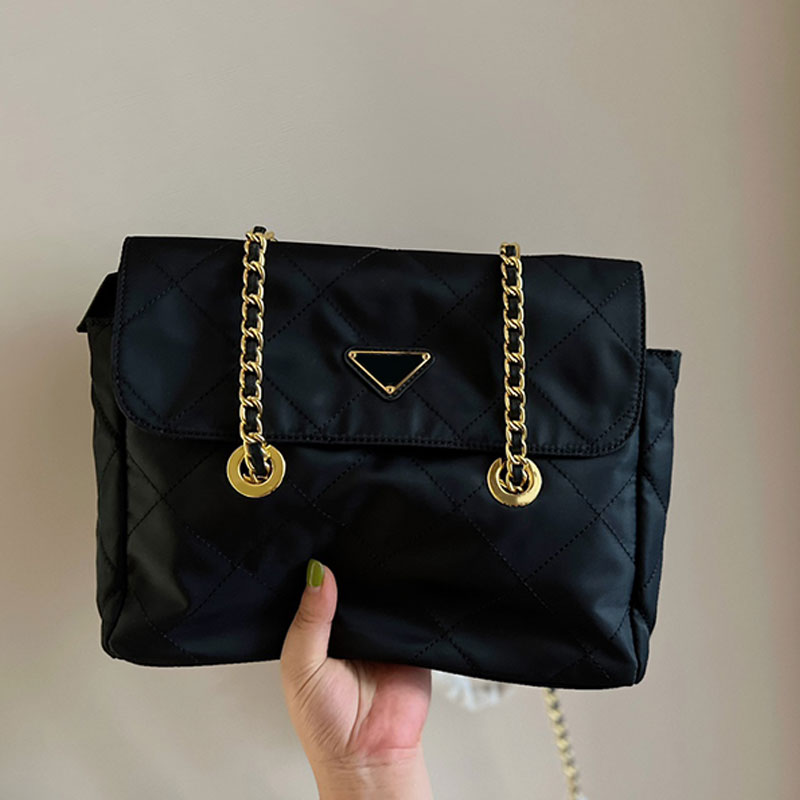 

Nylon Chain Parachute Bag Women Shoulder Cross Body Bags Handbag Purse Diamond Lattice Triangle Sequined Fashion Letters Middle ancient style chain package, Pink 28*23cm