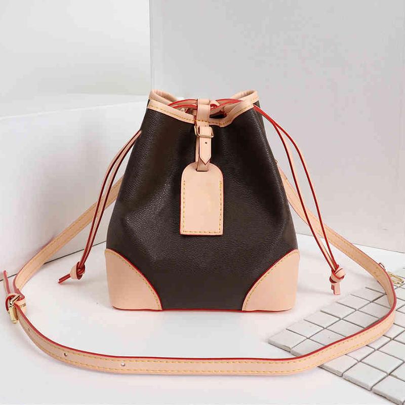 

High Quality luxurys designers bags Messenger bag Men Women Totes Fashion Vintage printing letter Shoulder crossbody 57088, Brown