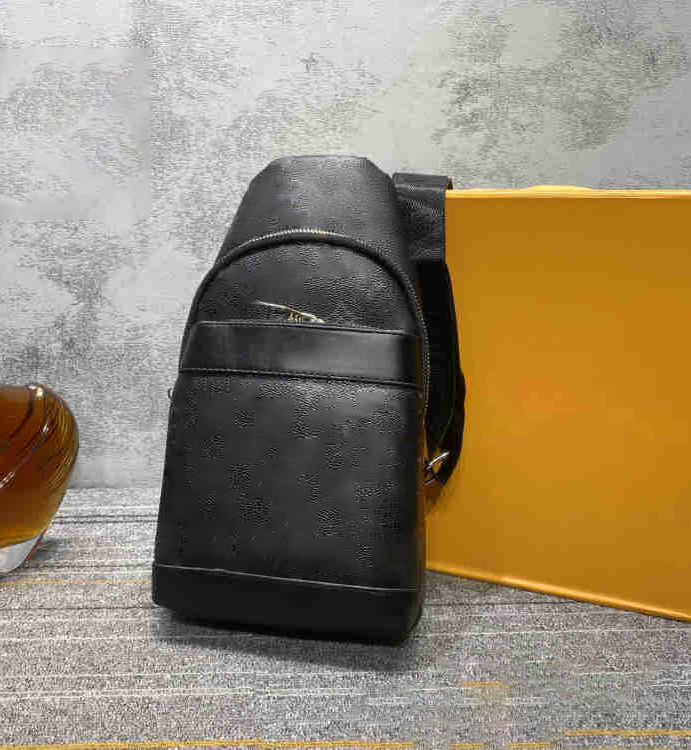 

Fashion Men Handbag Crossbody Shoulder bags satchels messenger bags black grid designer Purse Mobile phone storage mens chest bag Man handbags Backpack 418, Black plaid
