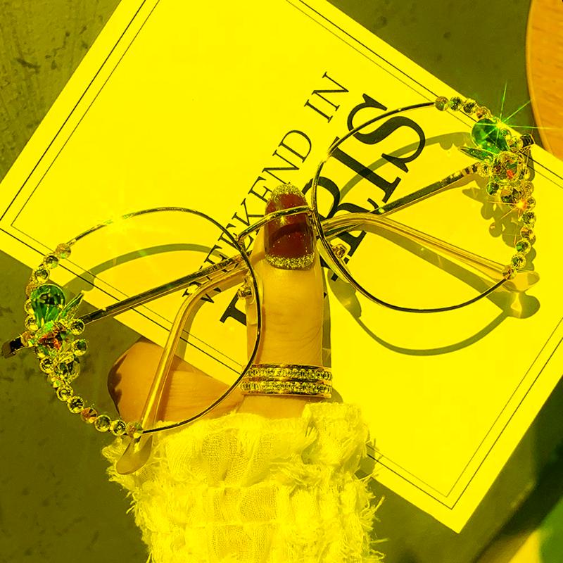 

Sunglasses Rhinestones Anti-Blue Light Glasses Women Fashion Oversized Frame Eyeglasses Eye Protection Decorative Computer GoggleSunglasses