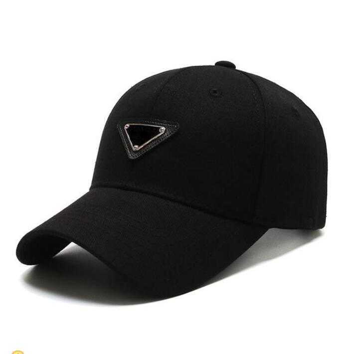 

Designer baseball caps. High quality brands. Brimless casual hats. Hip hop with luxury copies. Wholesale ski fashion men's and women's hats