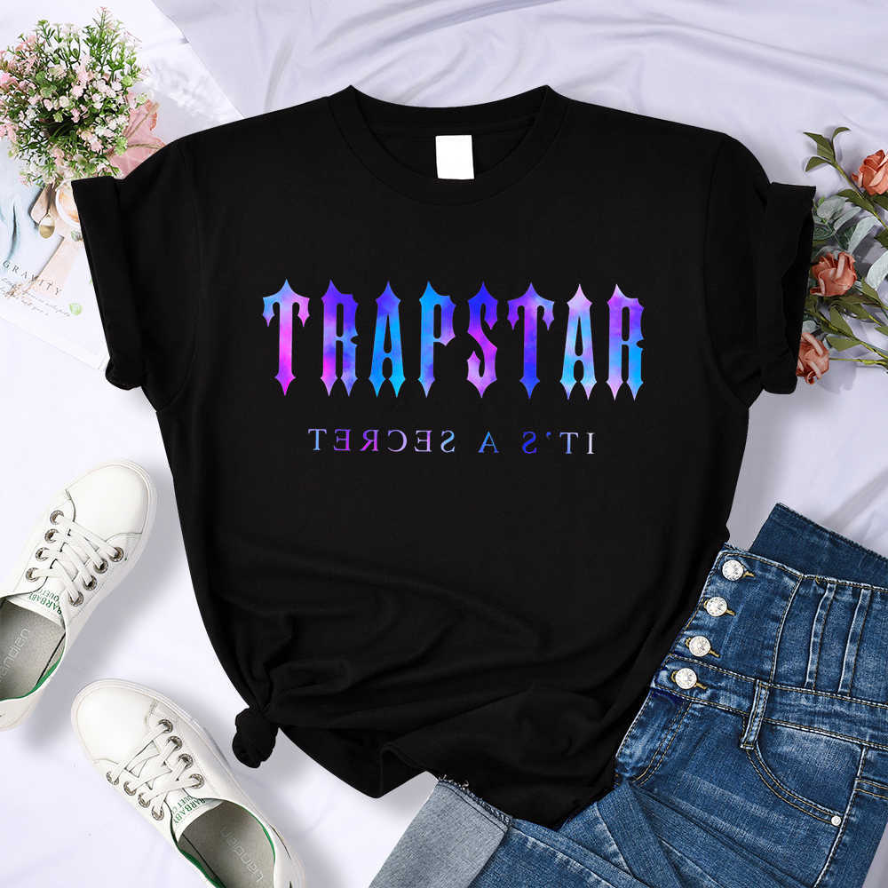 

Trapstar Nebula Printed T-shirts Women Casual Breathable Fashion Hip Hop Streetwear Summer Soft Short Sleeve Crop Top Woman, Gray