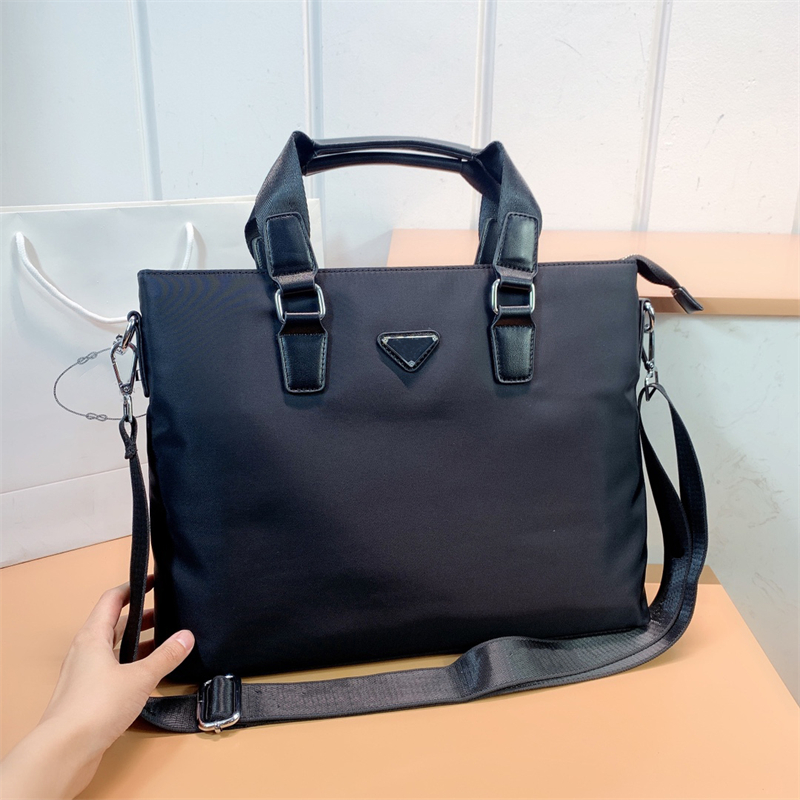 

Designer Brand Briefcase Fashion Men Womens Computer Bag Handbag Adjustable Shoulder Bags Zipper Outer Pocket High Quality Bag, Black