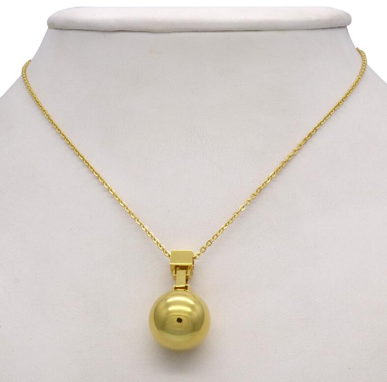 

Fashion new designed Pendant hollow out Greca GRECAMANIA women's chain necklace Banshee Medusa head portrait 18K gold plated ladies necklaces Jewelry V02