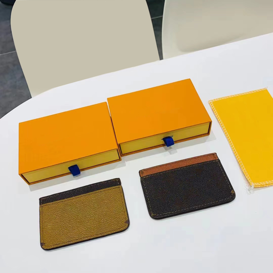 

Card Holders Fashion Luxury convenience Cards bag sandwich Card slot 4 with logo internal label black calf leather material 8 colors optional 2 colour, Yellow