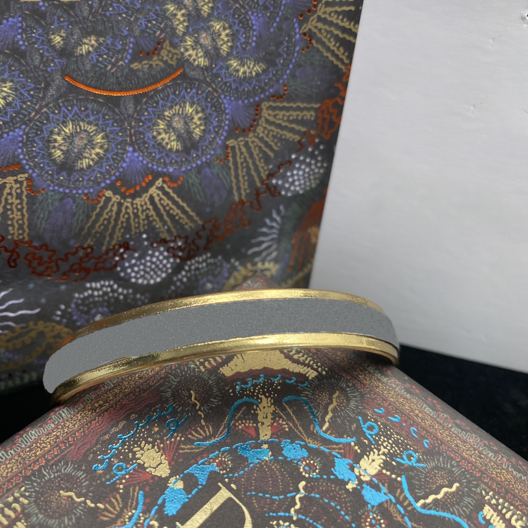 

2022 new jewelry Bracelets woman fashion Jewelry Bangles