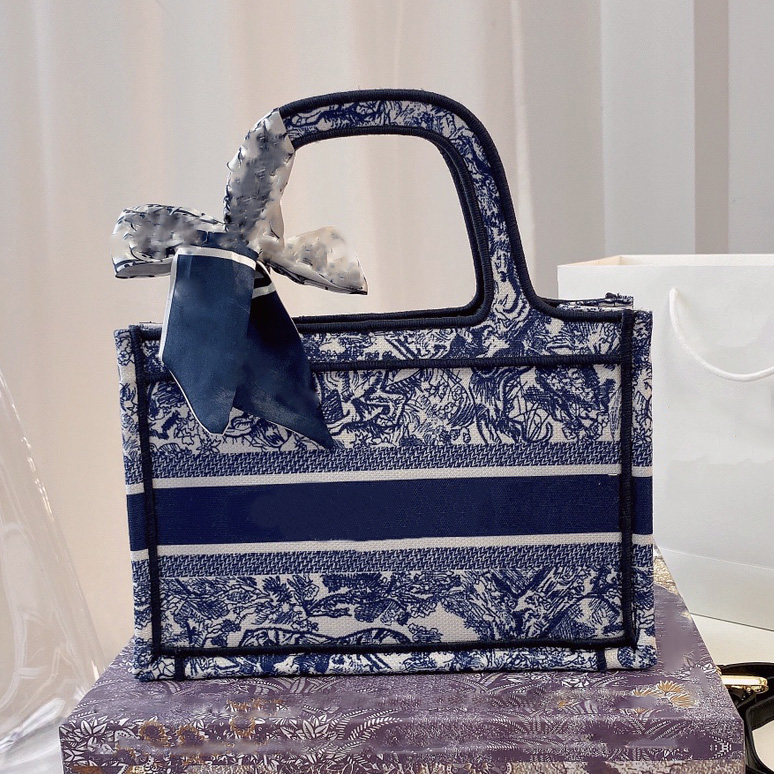 

Luxury Designer Shoulder Bags Handbags Totes Three-dimensional Embroidery High Version Shopping Bag Goddess Versatil Handbag, #1