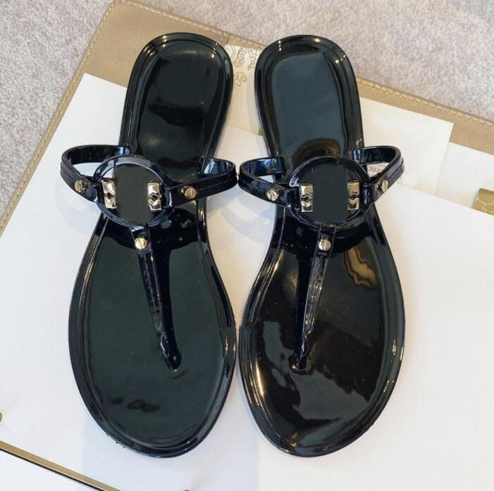 

Summer Slippers For Women Woman Designers Slides Hollowed out Leathers Flats Low Heels Sandals Black White Grey Ladies Casual Shoes Outdoor DHL, Red1#