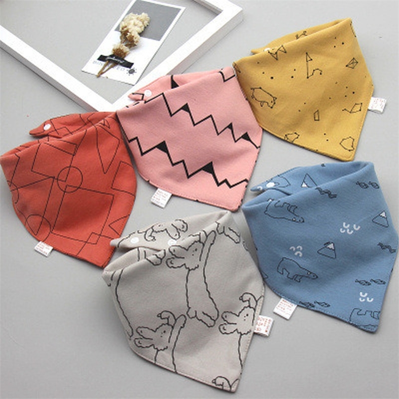 

5pcs Baby Bibs Triangle Scarf Cotton Cartoon Child Bandana Bib Dribble Bibs born Slabber Absorbent Cloth Bib Waterproof Towel 220816