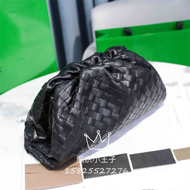 

Original Edition Bottegass's Luxurys Venetas's Handbags Women's Bag Fetal Sheepskin Pouch Woven Vd Cloud Leather Underarm, Strange fruit green