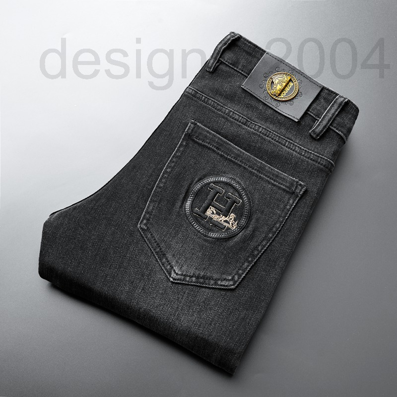 Designer en jeans masculin automne et moteur d'hiver épaissis épaissis de jean masculin 2021 mode tout nouveau pantalon droit élastique slim de q