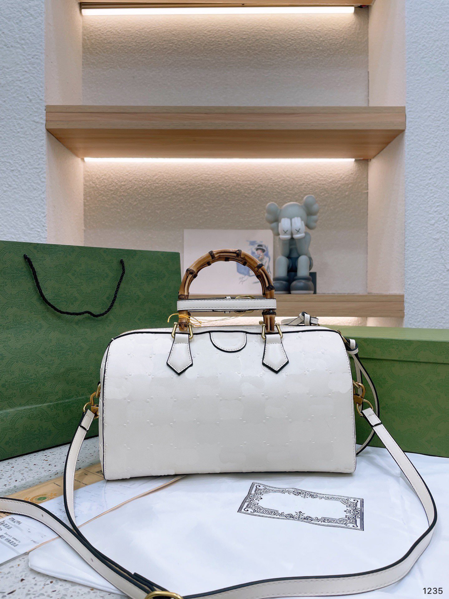 

women's designers shoulder bag Luxury tote purse handbag message bags cluth top quality brand classic Genuine leather Lady Luggage Crossbody Diana 31CM GTRHYTDJUY, White