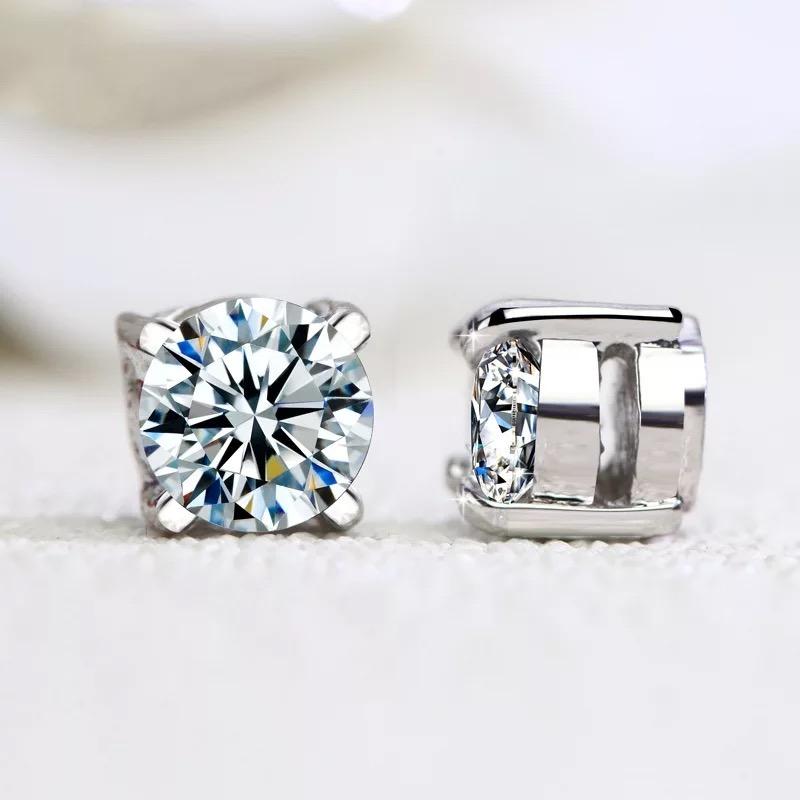

Clip-on & Screw Back Fashion Simple Magnet Earrings Round Dazzling Crystal Zircon Non Perforated Jewelry For Men / Women Punk Personality Ac