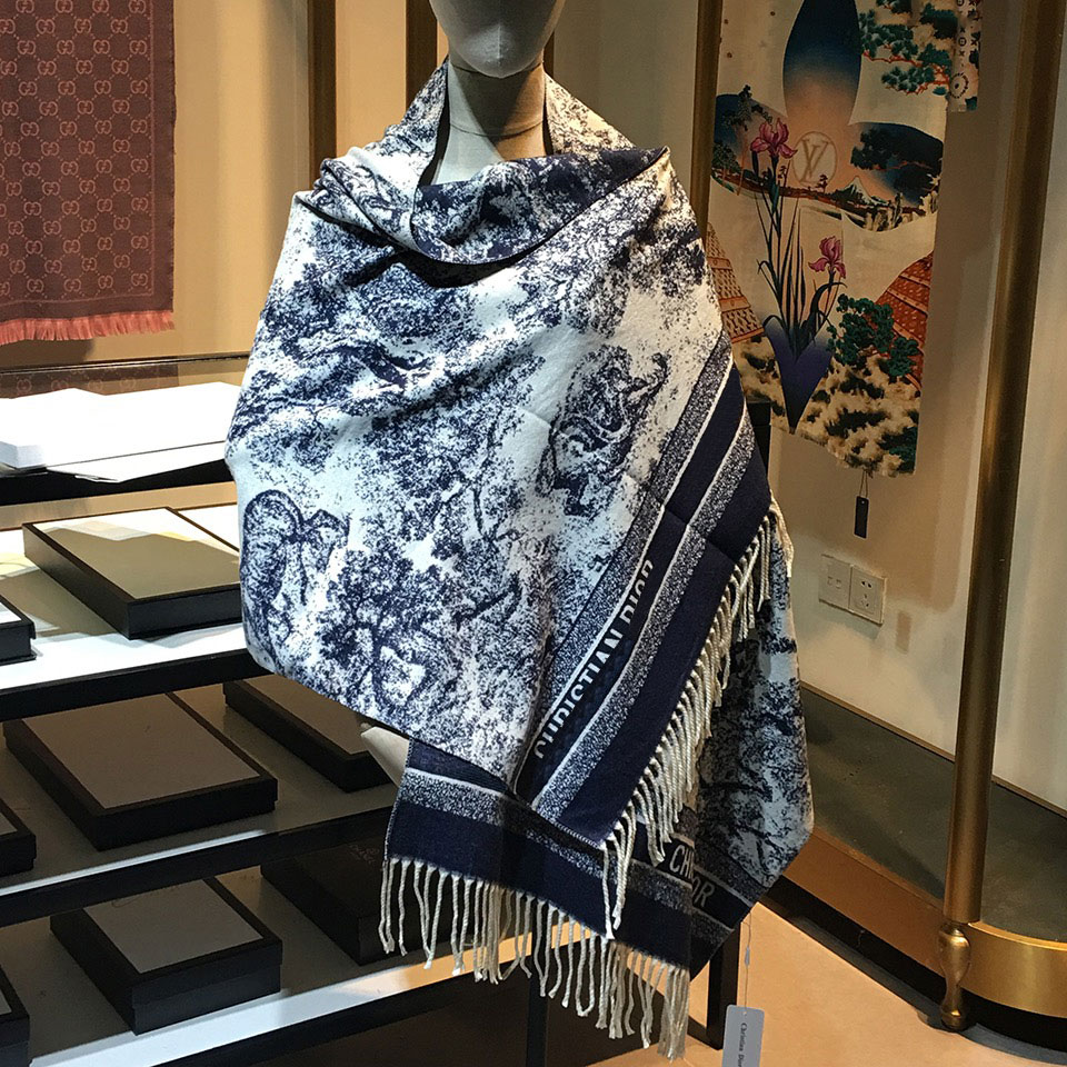 

Luxury Designer Scarves Stylish Women Cashmere Scarf Full Letter animal Printed Scarves shawl blanket multi-purpose Soft Touch Warm Wraps Winter Long Shawls good