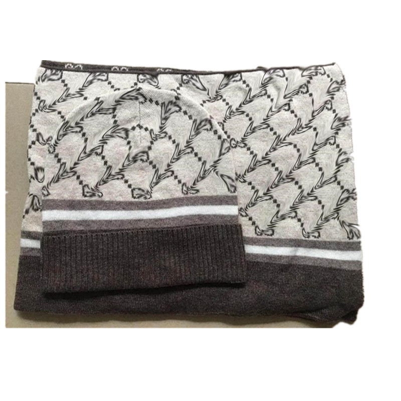 

High Quality Wool Woman Designer Hat Scarf Set Classic Letter Stripe Winter Warm Two Piece Fashion Piss Hat 2022