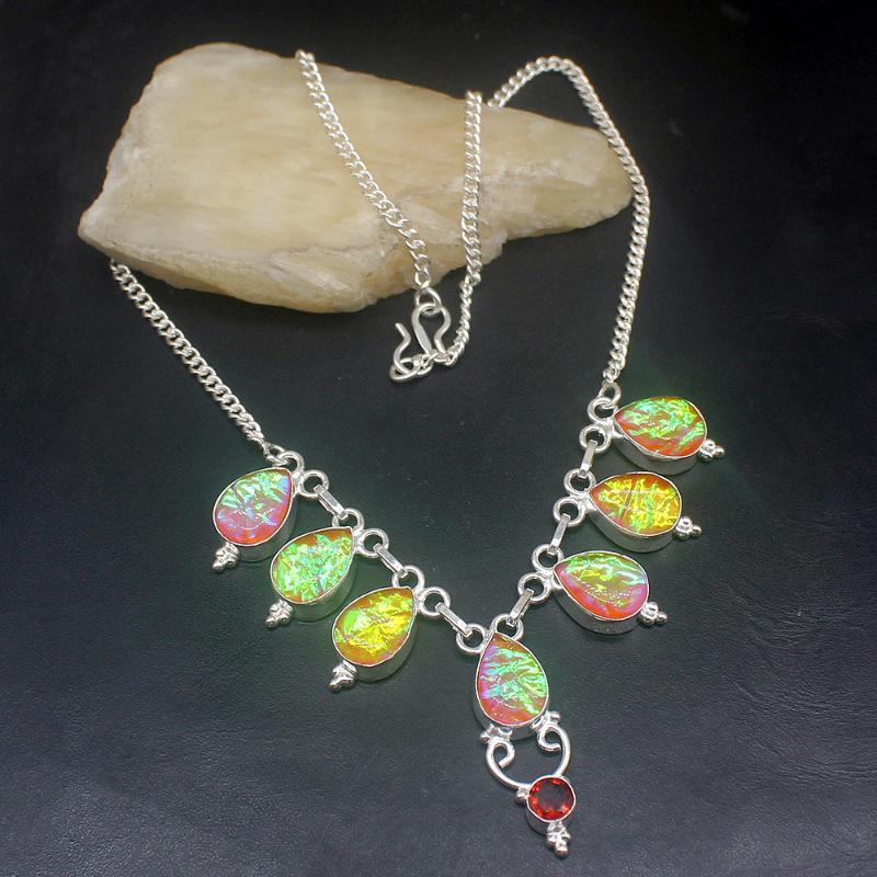 

Chains Hermosa Jewelry Rare Fashion Dichroic Glass Garnet Silver Color Chain Necklace For Women Ladies Gift 32cm 20225142Chains