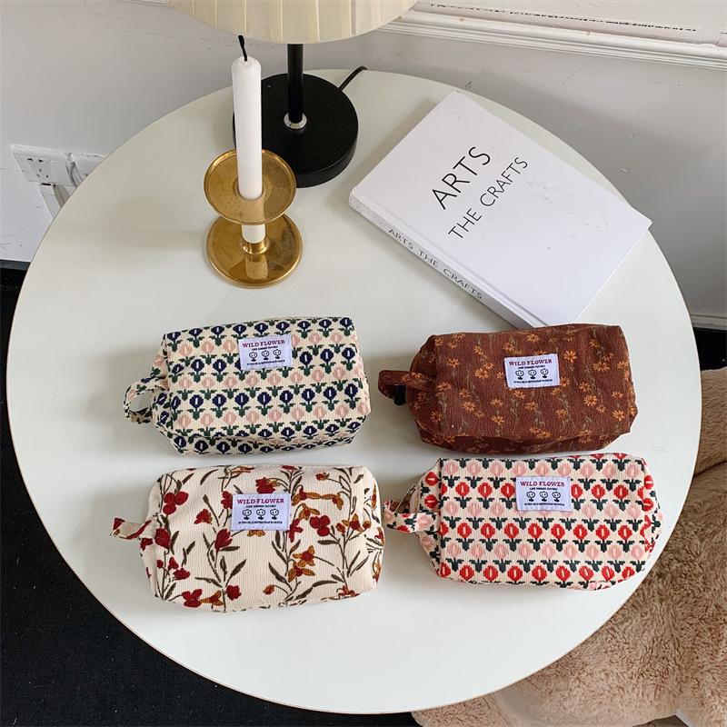 

Cosmetic Bags & Cases Makeup Bag Fashion Corduroy Plaid&Flowers Lipsticks Women Beauty Organizer Small Student Stationery Pencil CaseCos, Beige
