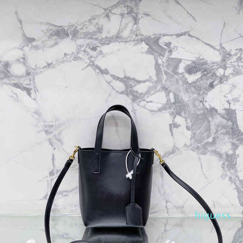 Sac à épaule 2022 Femme femme de godet de créateur de sacs à main Fashion Cuir Hands sacs Femmes Crossbodybody Bag Purs Sacs Designers