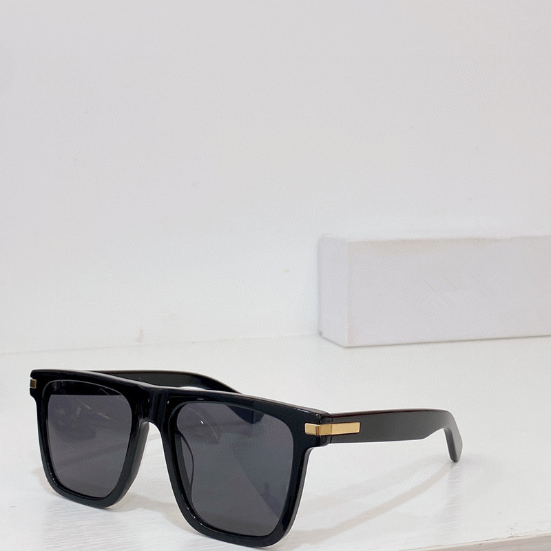 

Summer Sunglasses For Women Men 62 Style Anti-Ultraviolet Retro Plate Plank Full Frame Eyeglasses Random Box 62YS