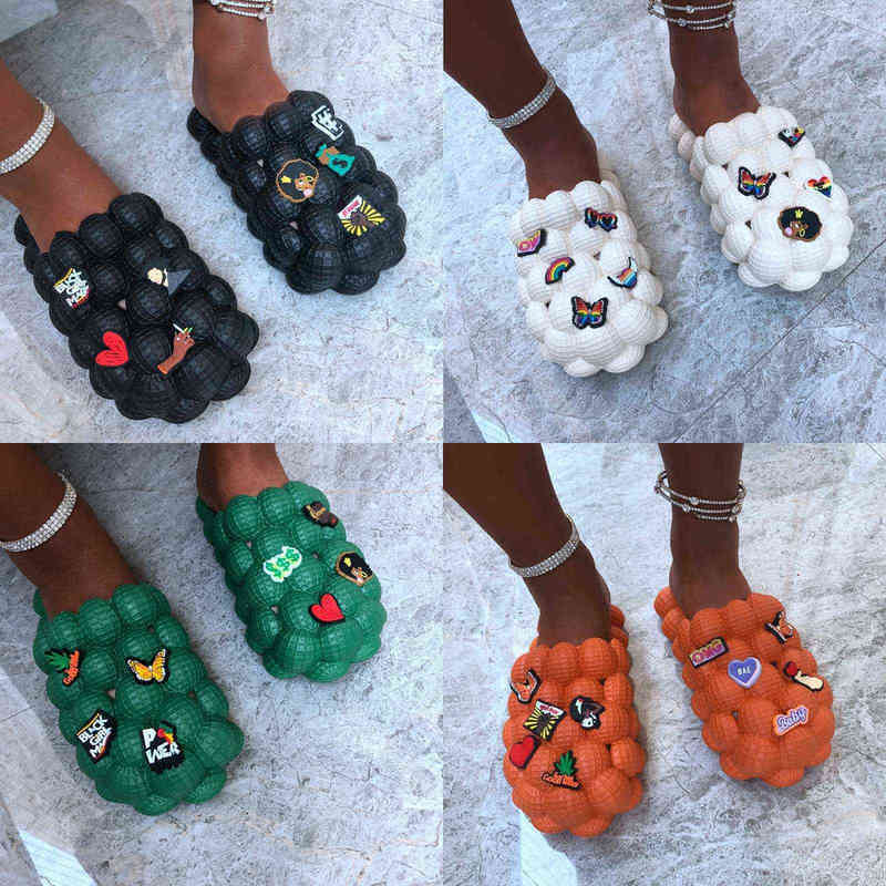 

Nxy Sandals Women Summer Sandal Bubble Slides With Charms Chain Couples Besch Shoes Designer Flip Flops Indoor Bathroom Massage Slippers 0528, White