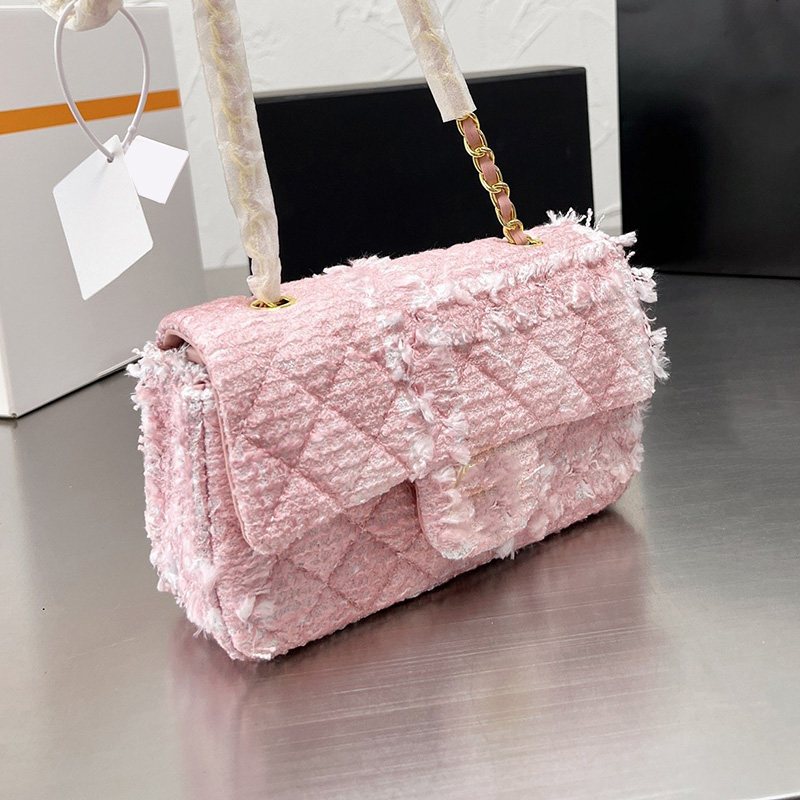 

2022Ss Pink Tweed Classic Mini Flap Bags Quilted Matelasse Chain Crossbody Shoulder Outdoor Sacoche Luxury Designer Womens Cosmetic Case Pur