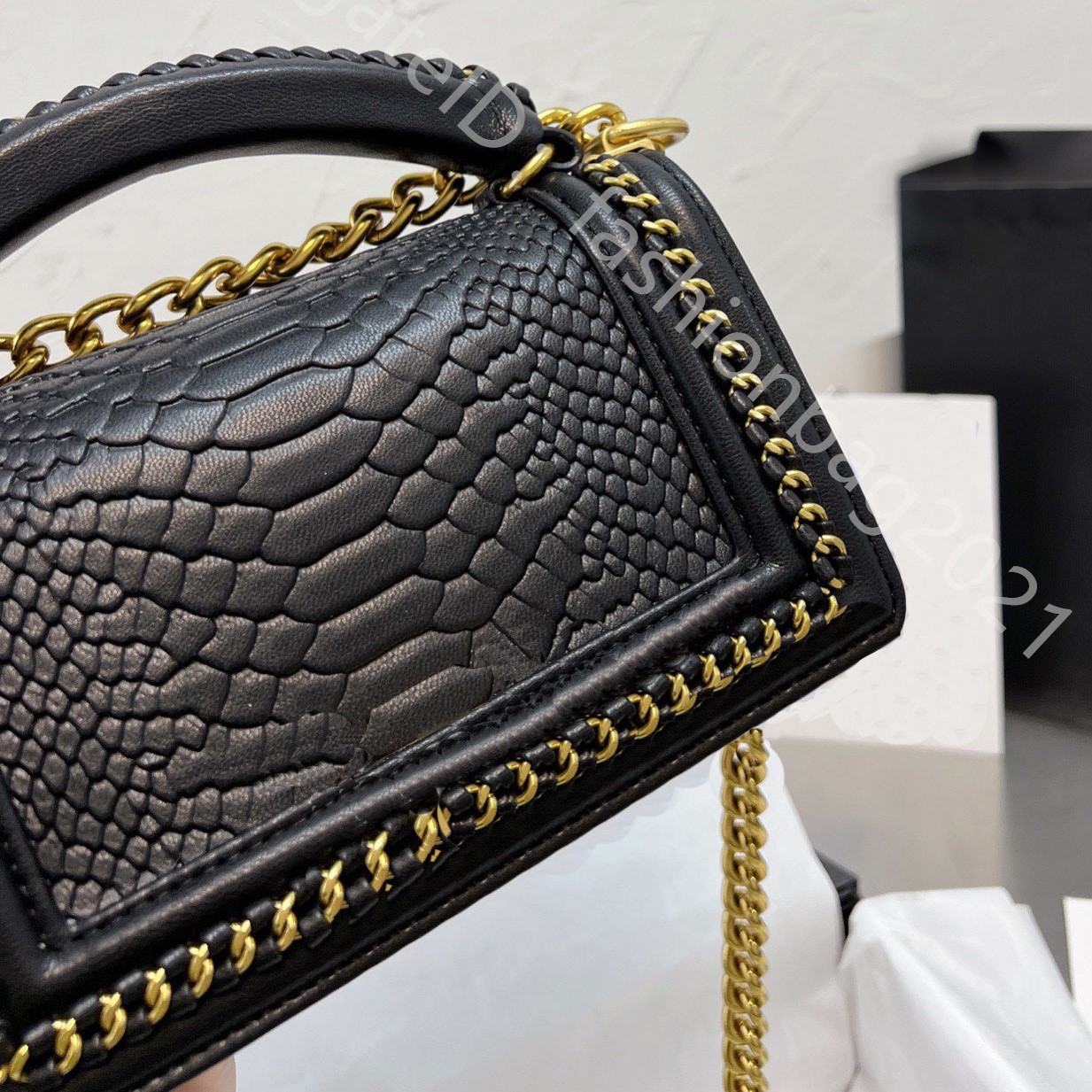 

evening desigenr handbags 2022 ss chain messenger bag fashion crossbodysquare letter plain Alligator clutch square shopping totes women coin purse cool wallets, Color q