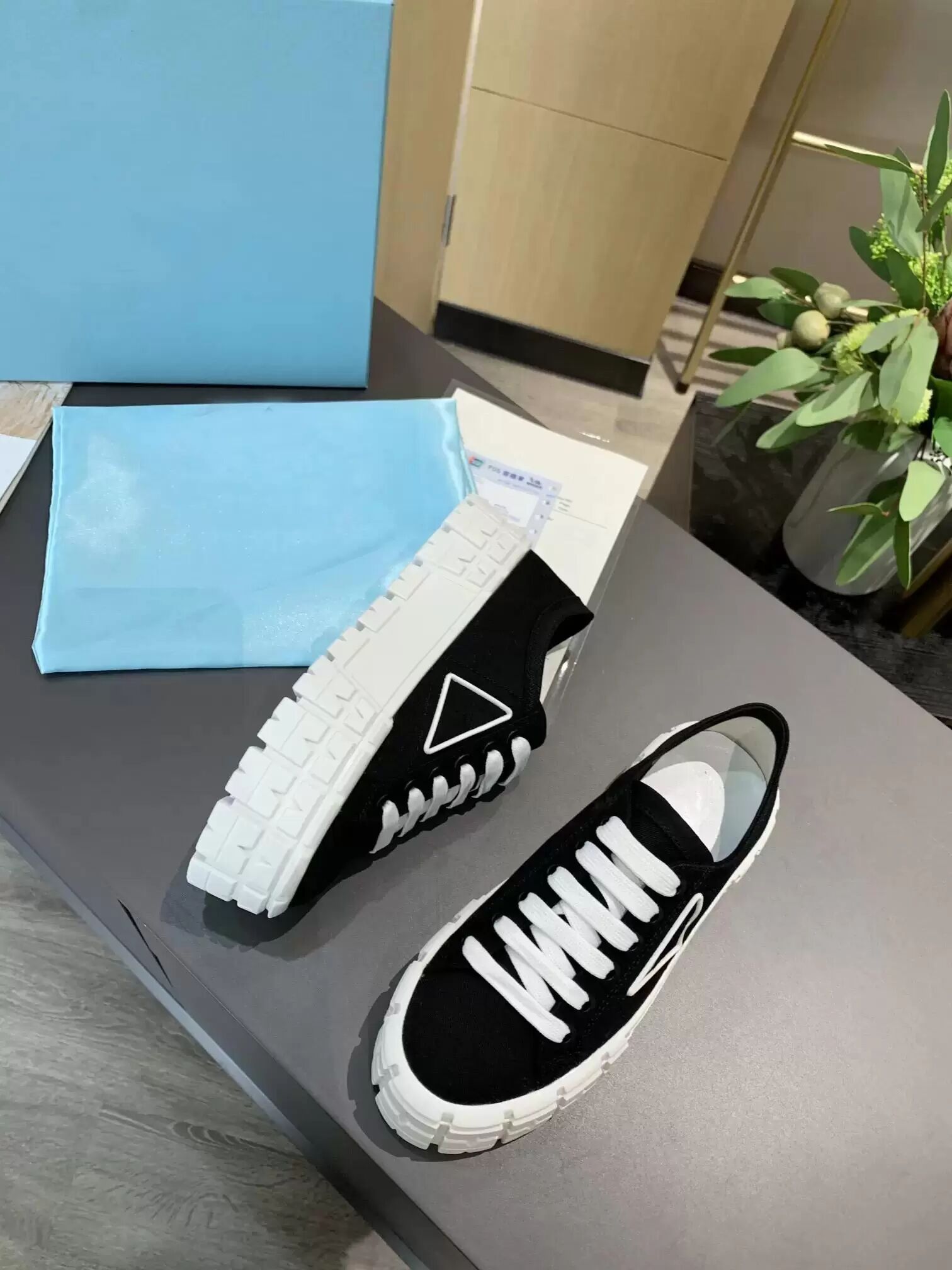 

womens Casual Sports shoes Travel fashion white women lace-up sneaker 100% leather cloth gym Trainers Flat designer shoe platform lady sneakers size 35-41, Black