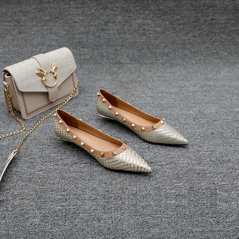 

Sandals Pointed Toe Women Shoes Rivet Bordered Flats Soft Sole Zapatillas Low Heel Slip On Chaussure Summer Wild Shallow SandalsSandals, Grey