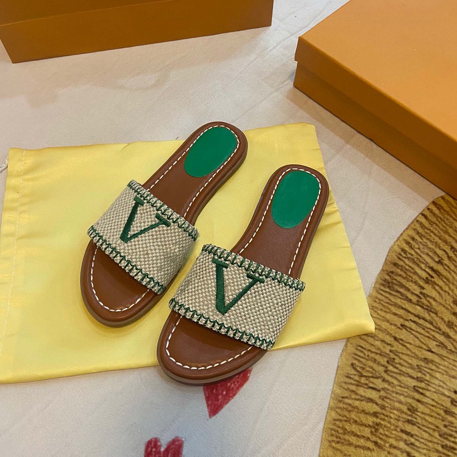 

Designer slipper Women Slippers Luxury Sandals Brand Sandals Real Leather Flip Flop Flats Slide Casual Shoes Sneakers Boots by brand 098, Box