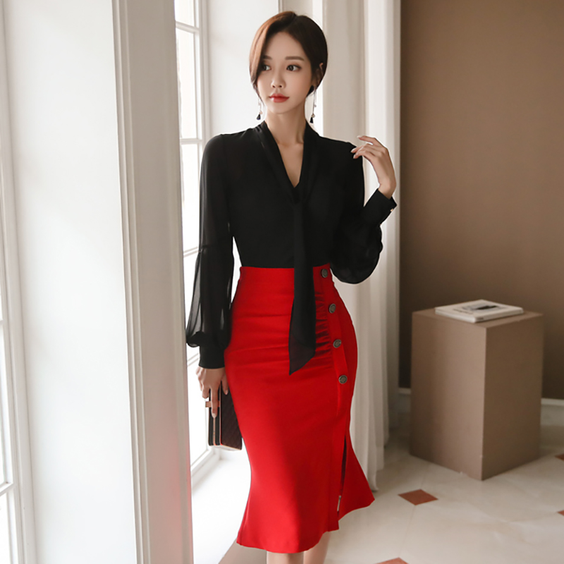 

Elegant 2 Pieces Set V-neck Lantern Sleeve Black Blouses &amp Side Split Red Skirt Fashion OL Style Women Sets 2022 high quali, Picture color