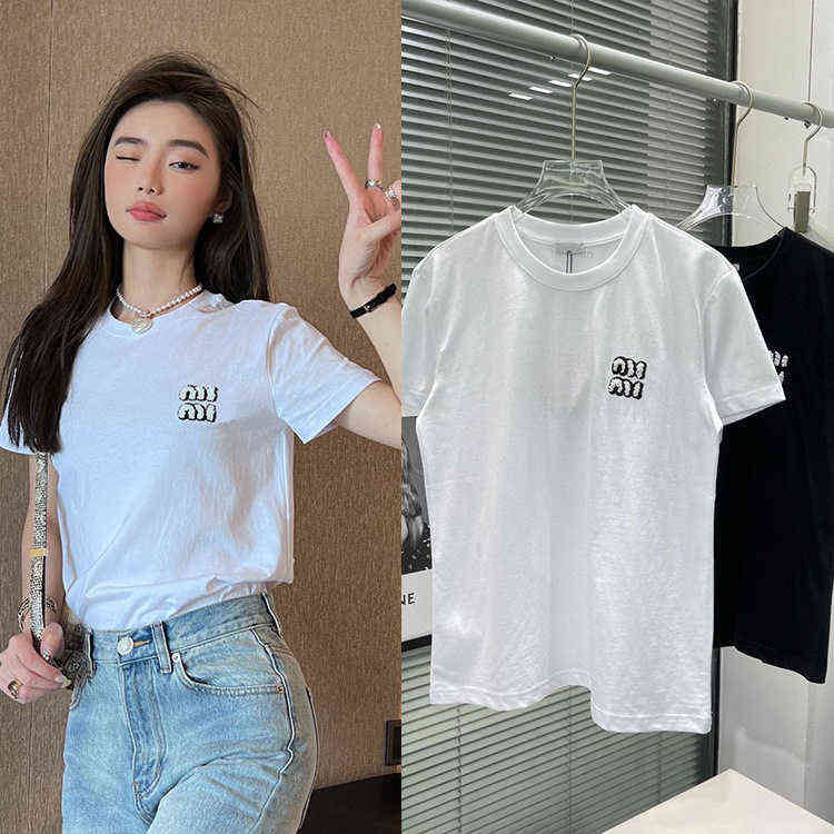 

Summer black and white two-color nail bead badge embroidery simple loose versatile women' Short Sleeve T-Shirt