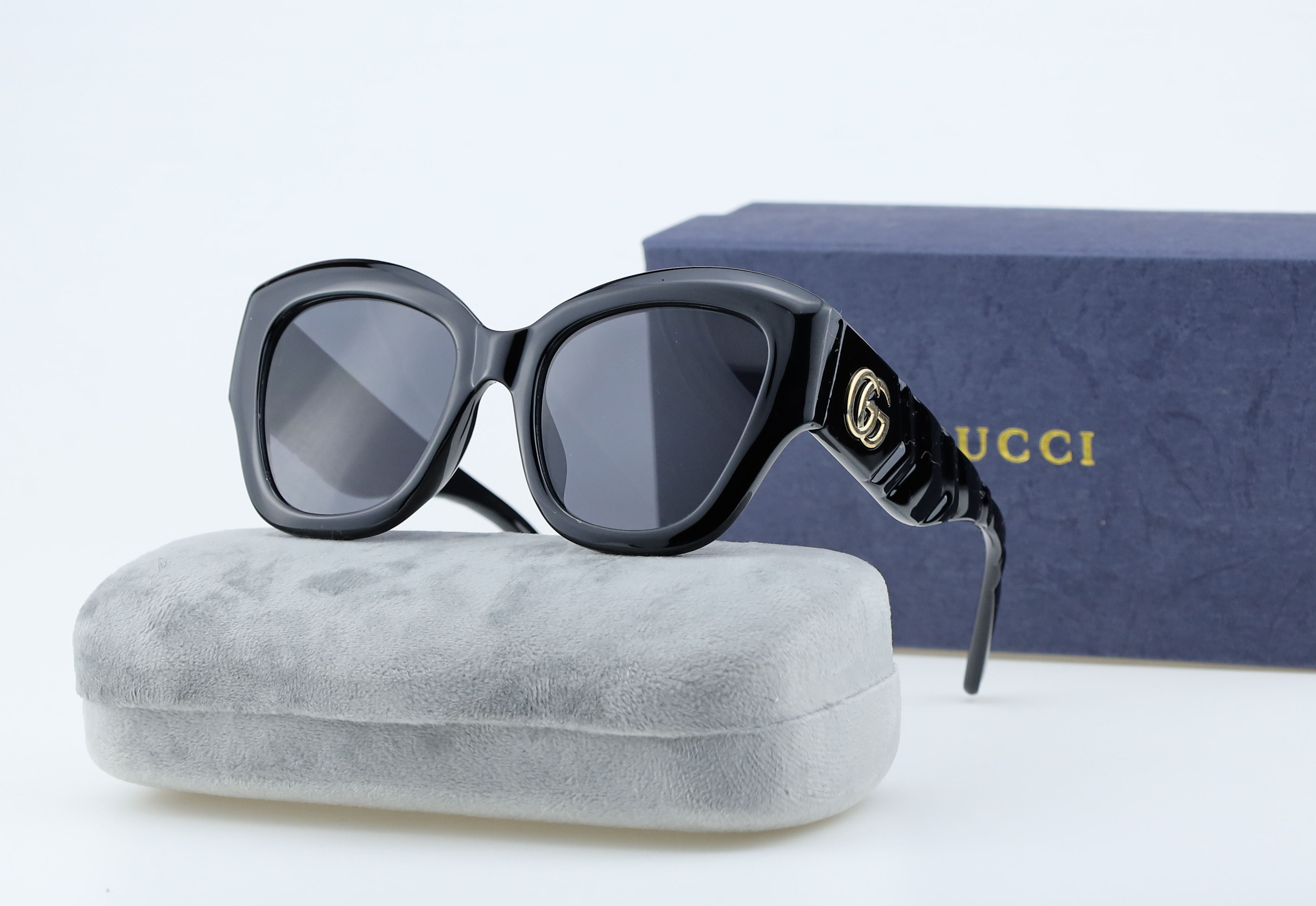 Lunettes de soleil Gucci Designer Hommes Femmes Lunettes de soleil à grand cadre Lunettes de soleil de haute qualité à la mode classique avec étu