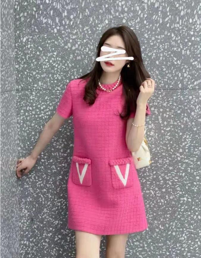 

Sundress Dress Designer 2022 Summer New Women Casual Dress V Letter Bodycon Sexy Streetwear Fashion Luxury Knee Length Party Club Elegant, Pink