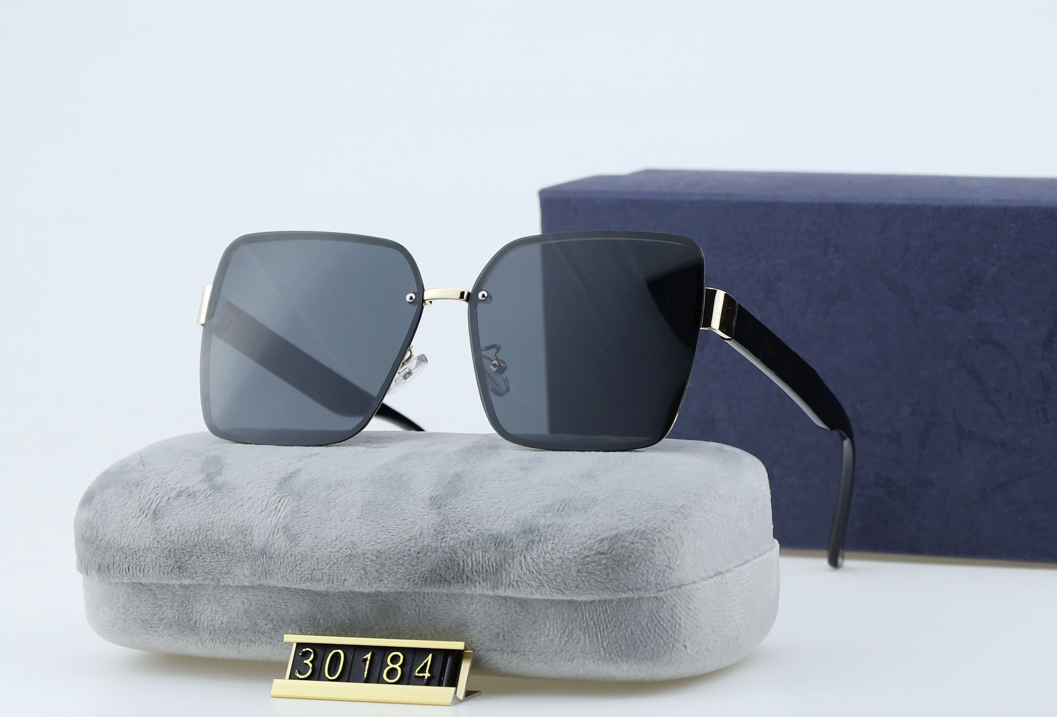 Nouvelles lunettes de soleil de la mode