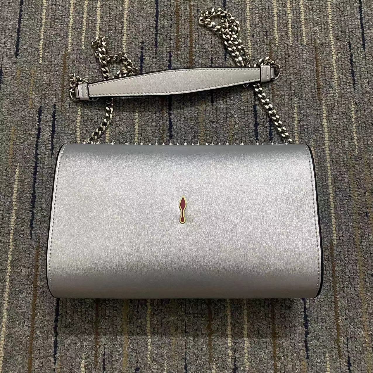 

High Quality Womens Luxurys Designers bags purses Red brands Fashion Casual Ladies Waist Bottom Handbags Wallets Card Holder backpacks, 14*23*5cm