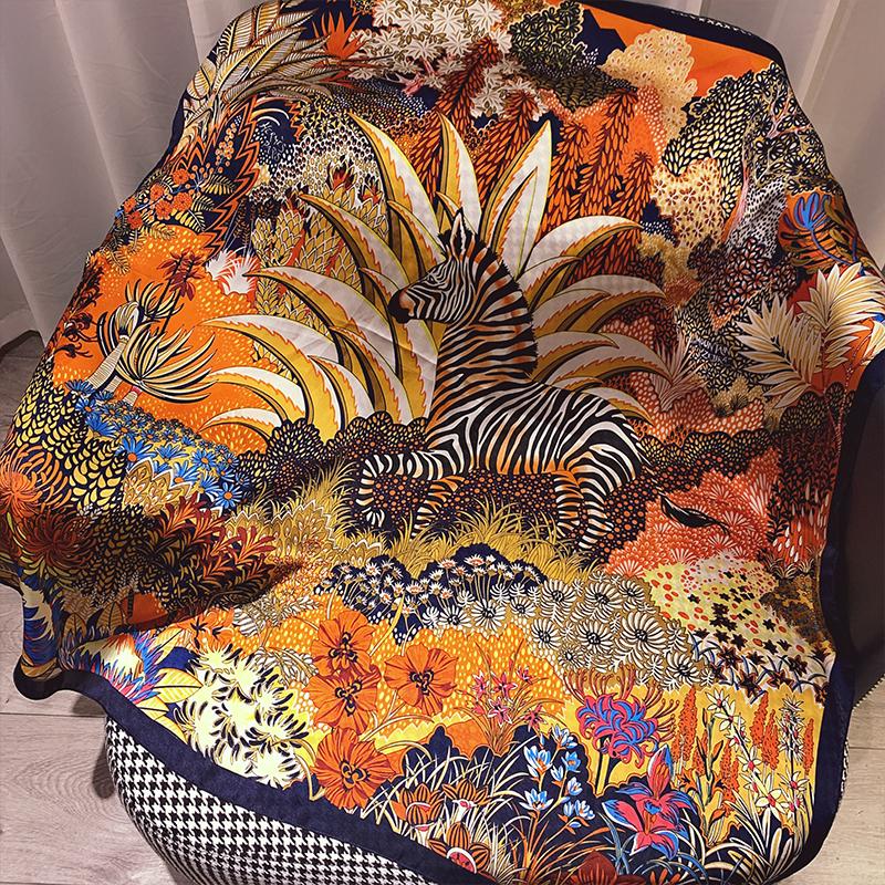 

Scarves Summer Sunscreen High-Grade Satin Beach Shawl Kerchief Fashion 90X90CM Square Bandana Female Fine Chain Print Silk Scarf