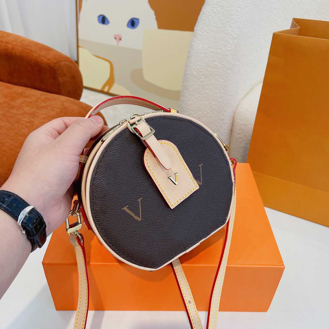

Designer round cake shoulder bags luxury cross body bag classic reverse Monogram canvas matching decoration women handbag 5A top quality Wallet, Make up for price