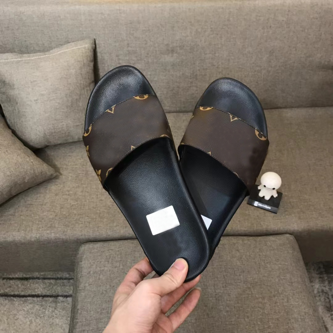 Pantoufles de luxe avec boîte pour hommes et femmes, pantoufles de luxe, pantoufles plates d'été, sandales en caoutchouc en cuir, sandales de pla