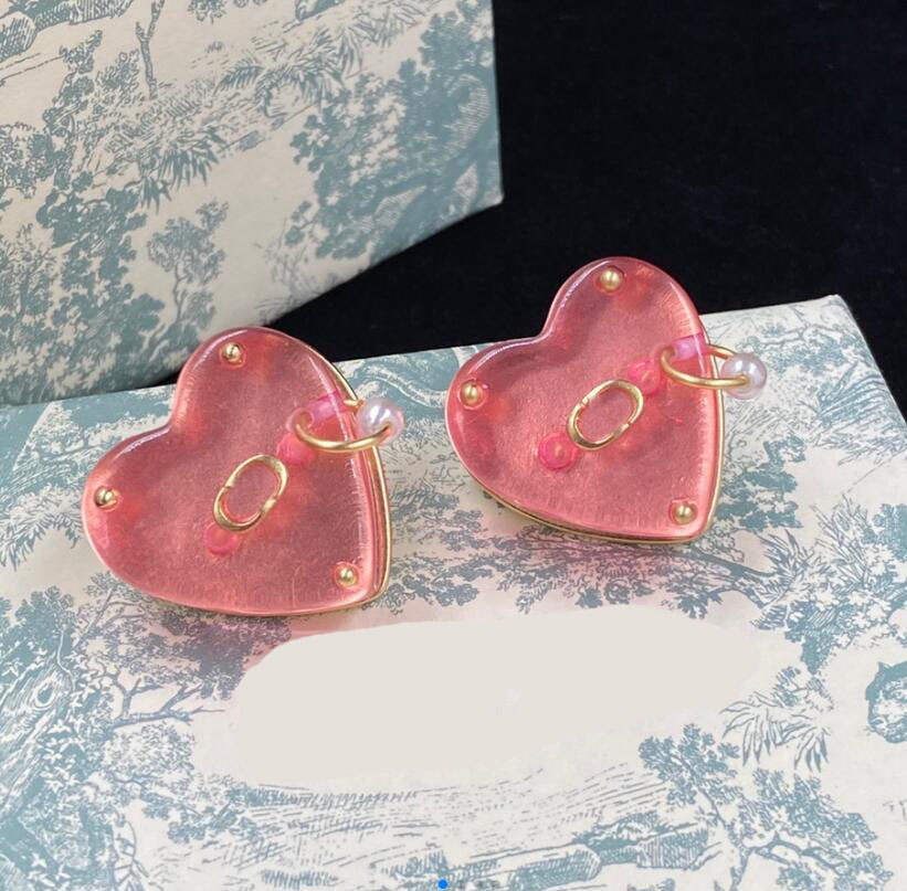 

Fashion Exaggerate Love Heart Letter Charm Earrings Designer Ear Studs Earring Women Lady Party Wedding Anniversary Gift With Box