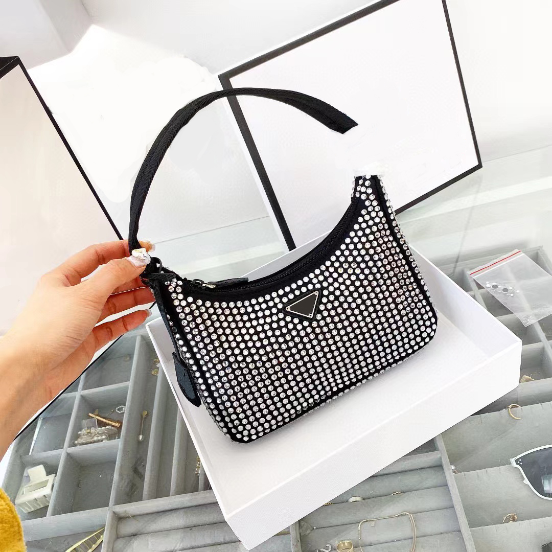 

Nylon Bag Wallets Designer Women 2005 Luxurys Designers Bagsdesigner handbags Multi Pochette Shoulder Bag Rhinestone Plain Black Fashions mini bags Bucket, Box