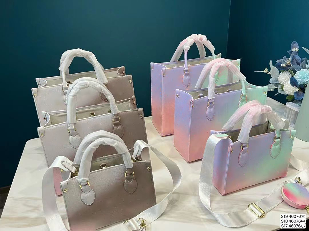 

3 size ON THE GO Onthego Top Women Luxurys Designers Crossbody Bags SPRING IN THE CITY Womens Handbags Purse Tote Bag PVC Leather Shopping Big Purs ap40996, Grey