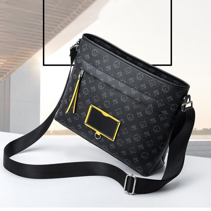 

men leathers shoulder bags horizontal large-capacity printed handbag street popular classic poker pattern fashion backpack Joker black leather handbags, Brown1-3908
