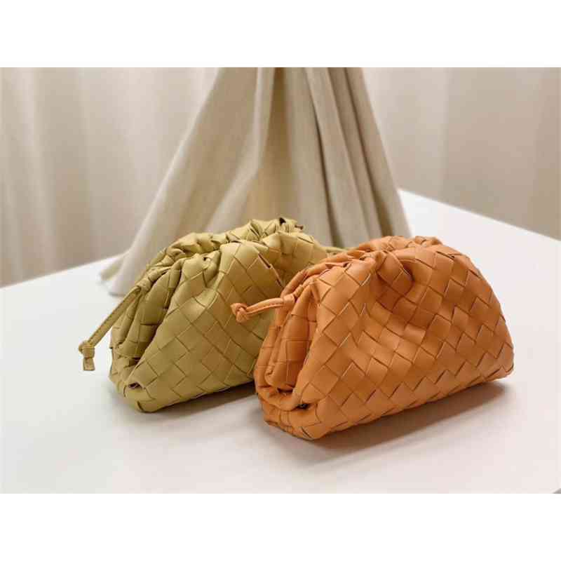 

Bottegav Venetas b v 2022 Woven Cowhide Women's Bag Fashion Leather Fold Small Versatile Foreign Style One Shoulder Cloud, Apricot trumpet