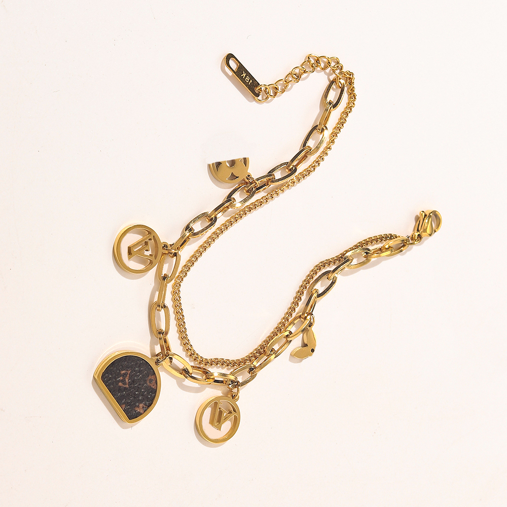 

New Classic Bracelets Women Bangle 18K Gold Plated Faux Leather Stainless steel Lovers Gift Wristband Cuff Chain Designer Jewelry Wholesale ZG1409