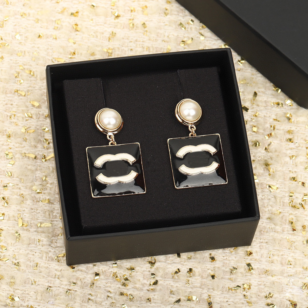 

2022 Top quality Charm drop earring with nature shell beads and black color design for women wedding jewelry gift necklace have stamp PS4086