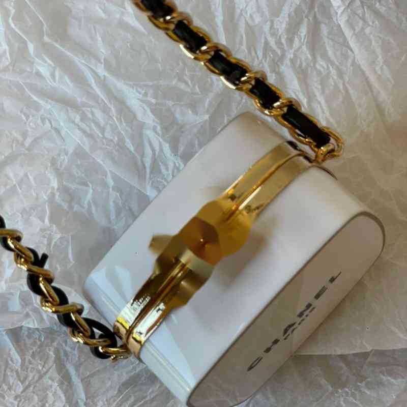 

Brand design Letter Quilted woman's shoulder Chain CC bag lambskin Leather vintage messenger bags mini diamond pattern cosmetic bag 2.55 box Bags 150, Powder box c black