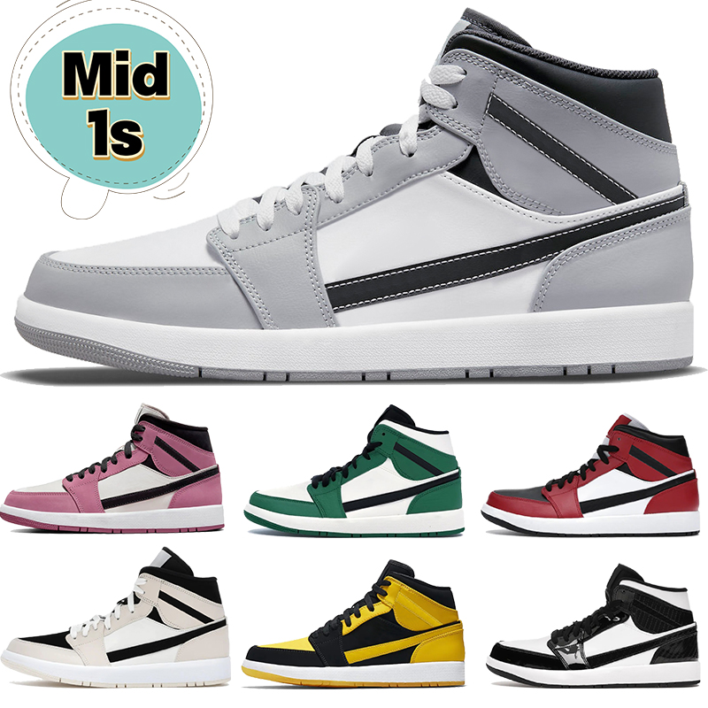 

Newest Mid 1 1s basketball shoes light smoke grey 2.0 university blue black white Carbon Fiber Grey Green Shattered Backboard UNC berry pink men women sneakers, Shoe box