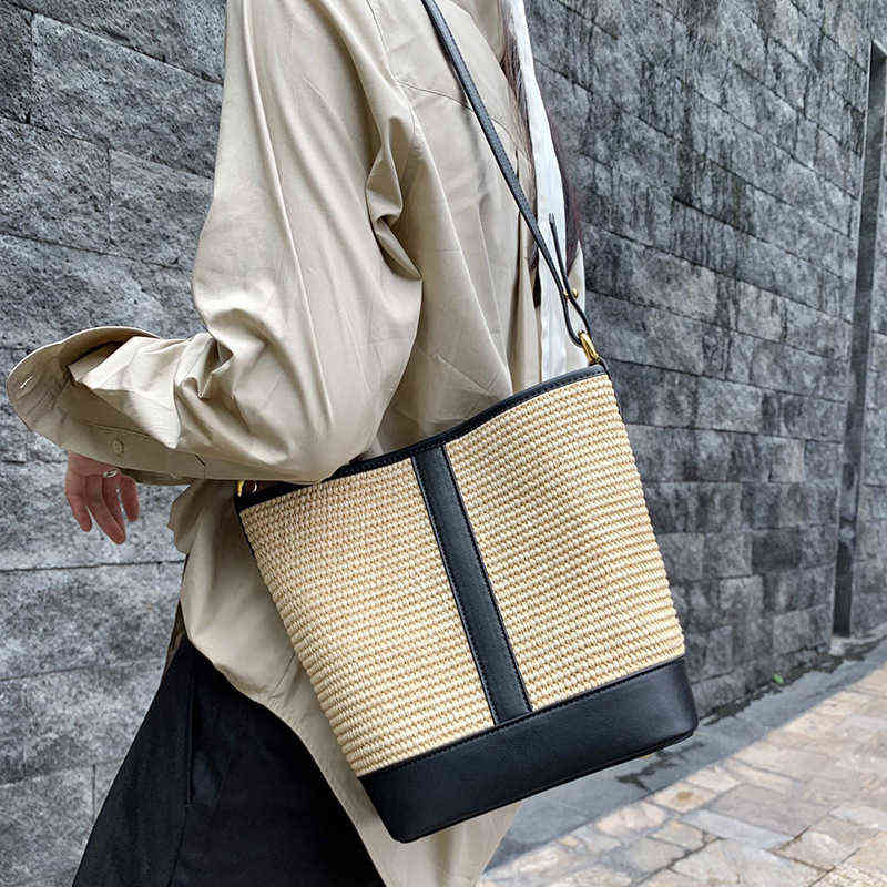 

New Straw Woven Bag Niche Design Fashion Trend High Texture Women's One Shoulder Messenger Bag220614, Black