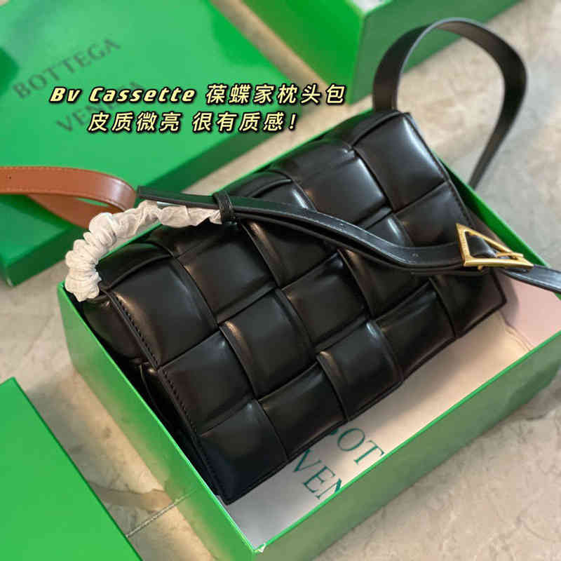 

Bottegas Bag Handbags Designer Jodie Pillow Cassette Delicate and Smooth Shoulder Crossbody Venetas Leather Cz, Black