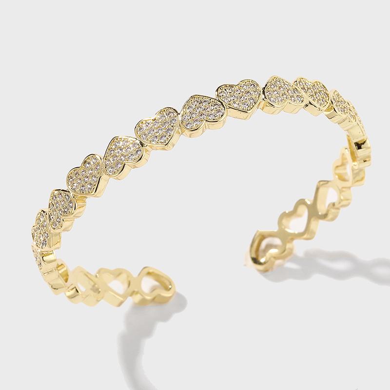 

Bangle Simple Trendy Heart Bangles For Women High Quality Copper Metal 18k Gold Plated CZ Cubic Zirconia Cuff Bracelets Party JewelryBangle